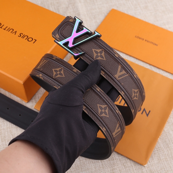 激安ルイヴィトンベルト着用イメージ